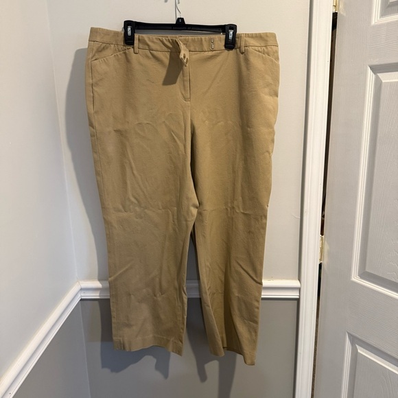 Rafaella Women's Plus-Size Curvy Fit Gabardine Bootcut Pants 18W - Picture 1 of 6